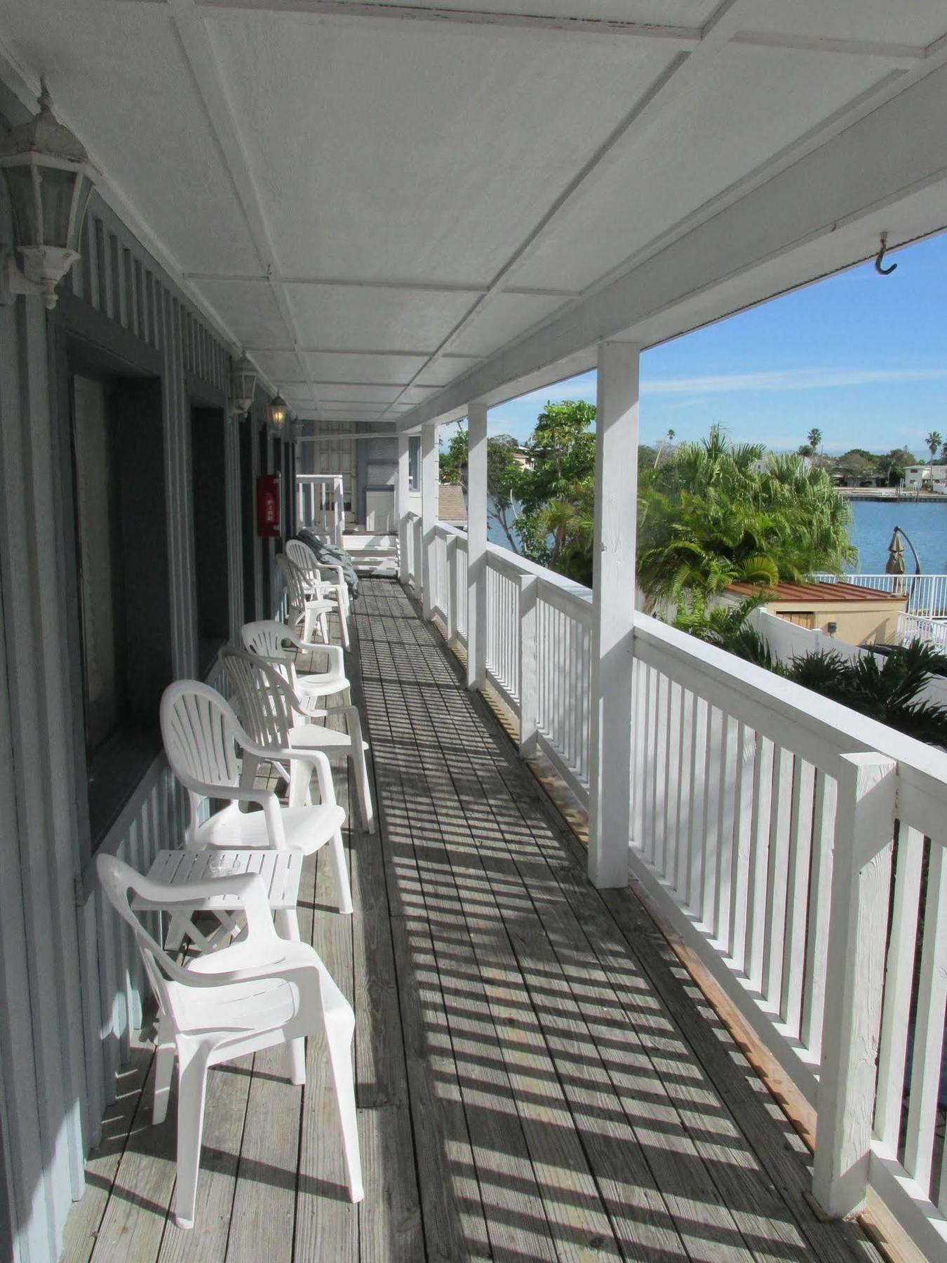 Lorelei Resort Motel Treasure Island Екстериор снимка